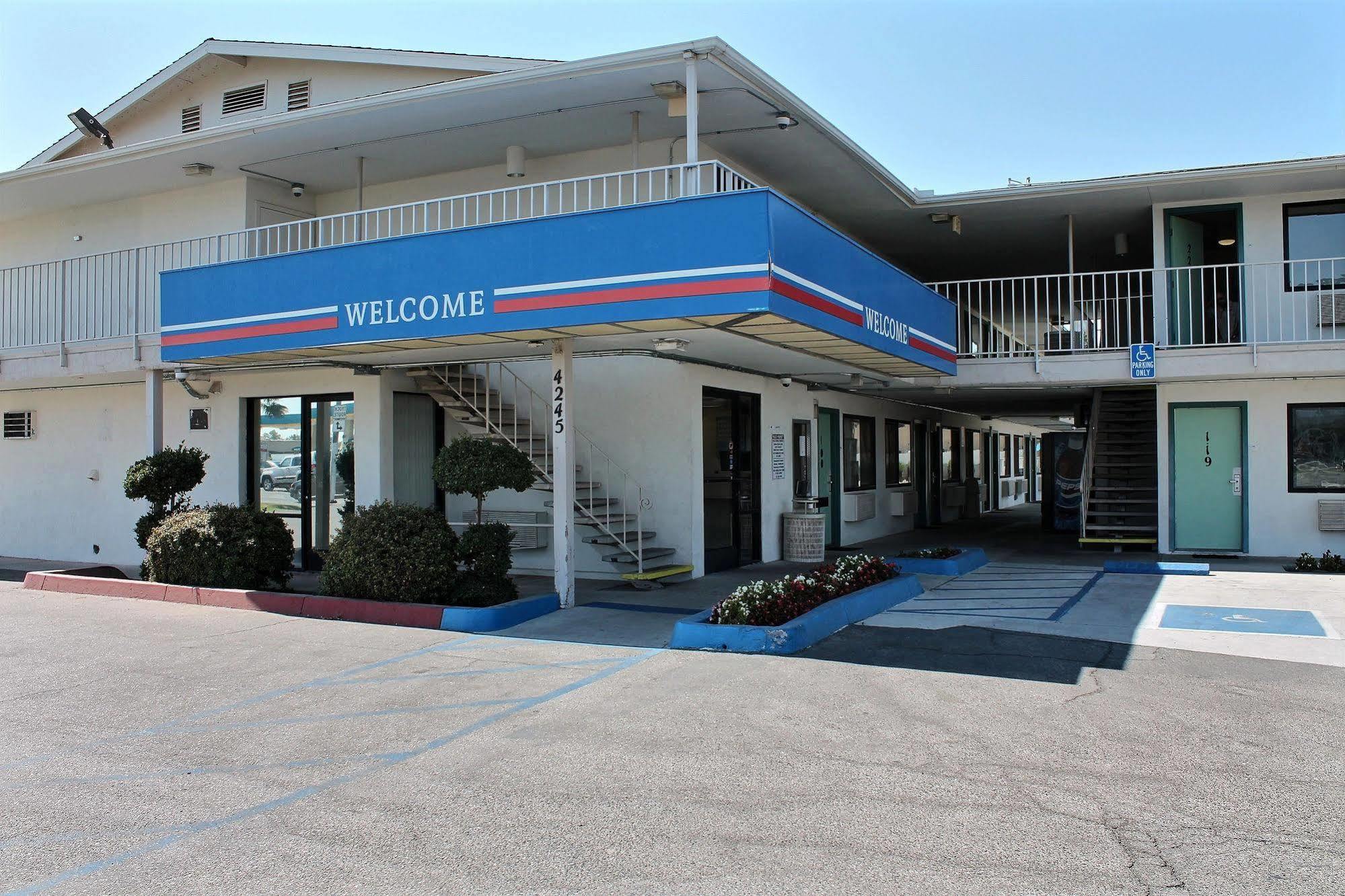 Motel 6-Fresno, Ca - Blackstone North Ngoại thất bức ảnh